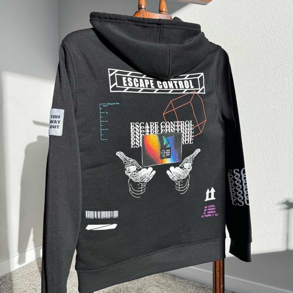 Brooklyn Cloth “Escape Control” Hoodie Unisex Black Men’s Small Y2K Streetwear